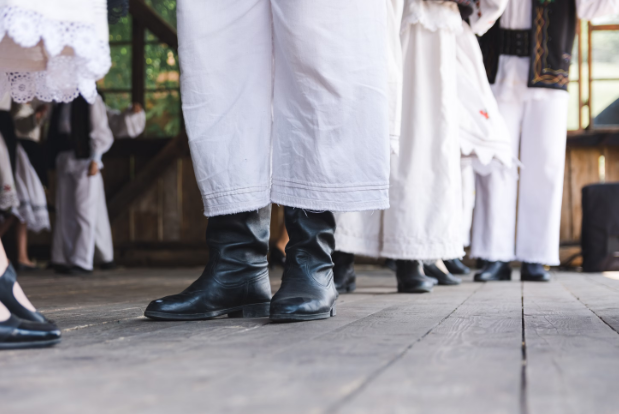 Music and Dance at Oktoberfest: A Celebration of Bavarian Traditions