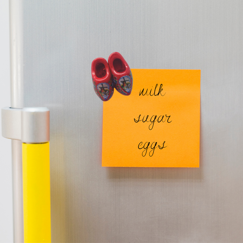 Red Wooden Shoes Magnetic