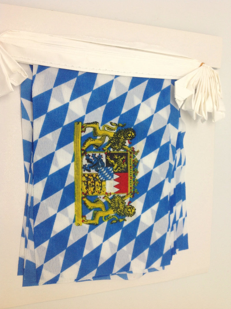 16 Foot Bavarian Polyester Flag Oktoberfest Pennant Banner (6x9 inches Pennant) - Hanging Decorations, PS- Oktoberfest Decorations, PS- Oktoberfest Essentials-All OKT Items, PS- Oktoberfest Hanging Decor, PS- Oktoberfest Table Decor, Tableware