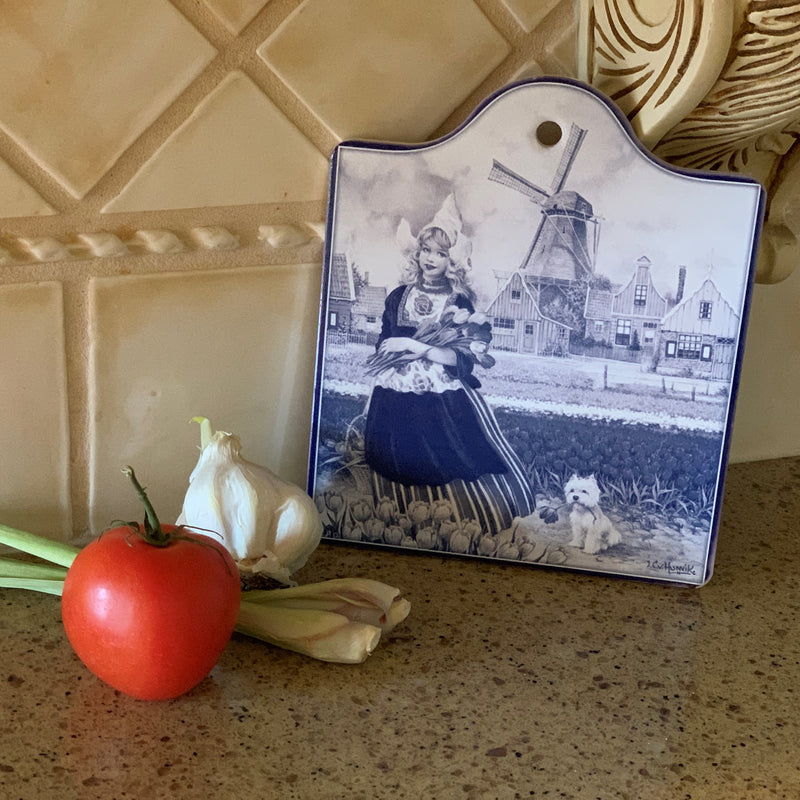Tulip Girl in Blue Cheeseboard With Cork Backing