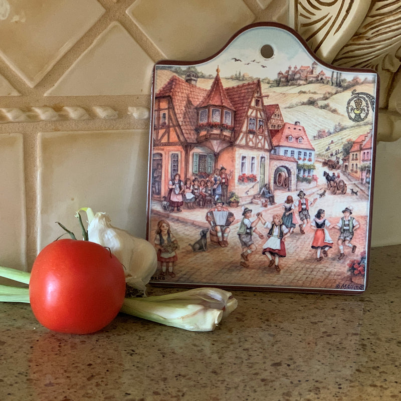 Ceramic Cheeseboard with Cork Backing: Dancers