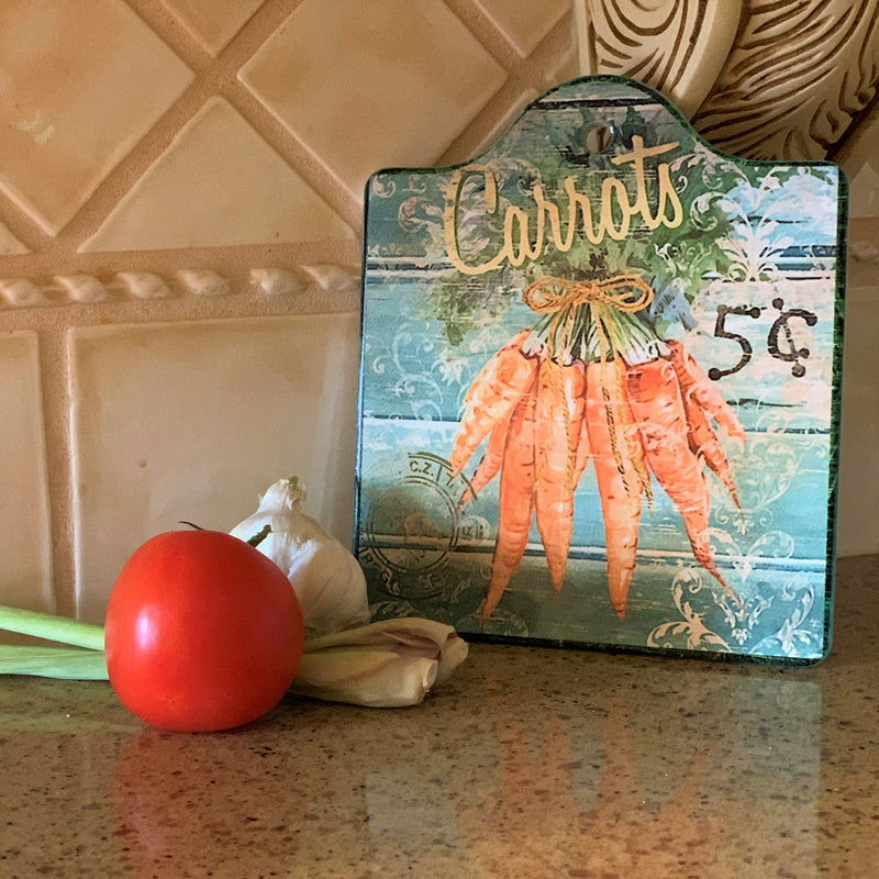 Ceramic Cheeseboard with Cork Backing: Carrots