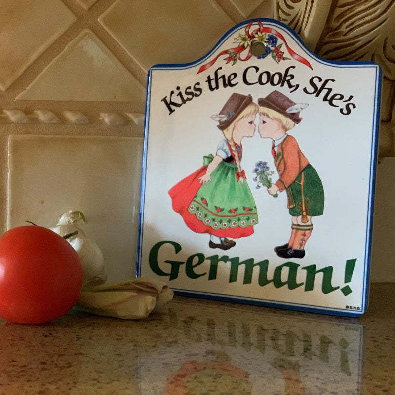 Cork Backed Ceramic Cheeseboard: Kiss the Cook German