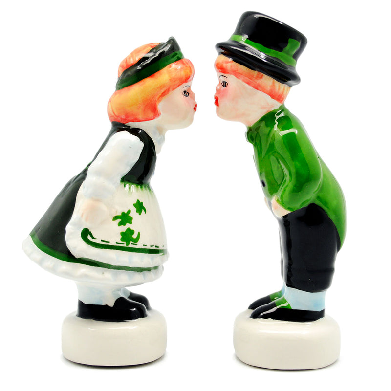 Irish Gift Idea with Ireland Kissing Couple S&P Set
